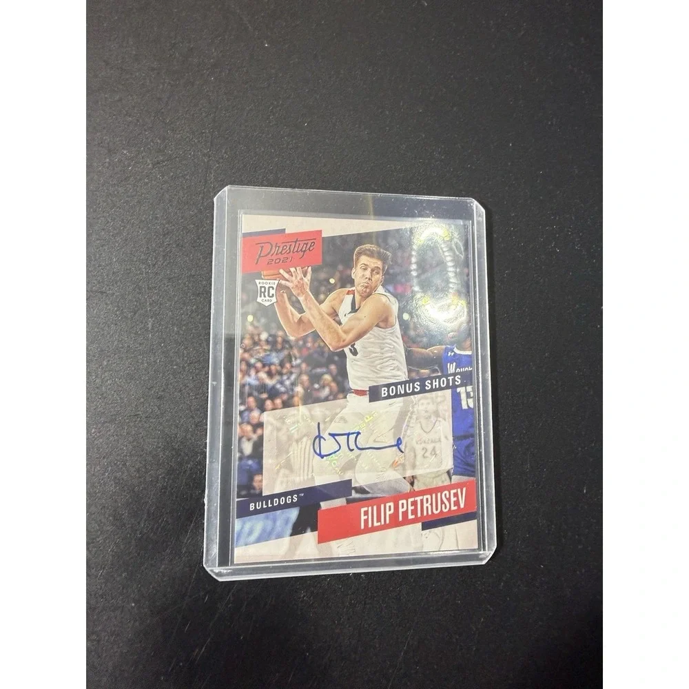 2021-22 Panini Chronicles Draft‎ Picks Pink Filip Petrusev #PBFPET Auto